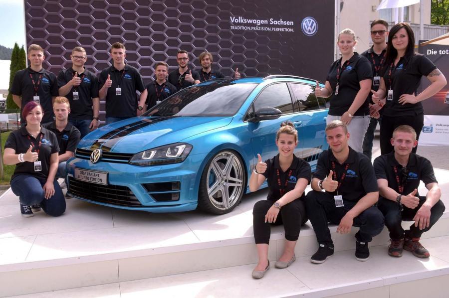  Volkswagen Golf Variant Biturbo Edition 2015 года  (фото 5 из 10)